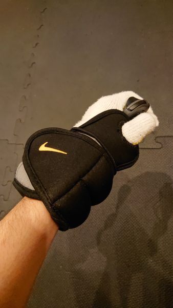 フィットボクシングの効果を高めたい人におすすめ！手首に付けるリストウェイト（重り）